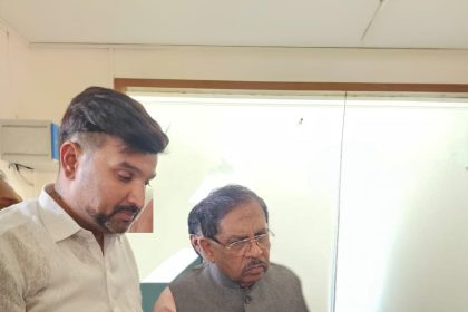 ಕರ್ನಾಟಕ ರಕ್ಷಣಾ ವೇದಿಕೆ ಕನ್ನಡ ಸೇನೆ 11ನೇ ವರ್ಷದ ಕನ್ನಡ ರಾಜ್ಯೋತ್ಸವ ಹಾಗೂ ಕರ್ನಾಟಕ ಮದಕರಿ ವಾಲ್ಮೀಕಿ ಸೇನೆ ಉದ್ಘಾಟನ